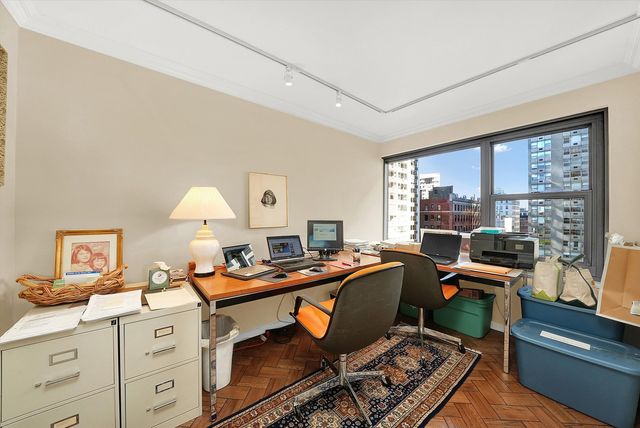 247 E Chestnut Street 1301, Chicago, IL 60611