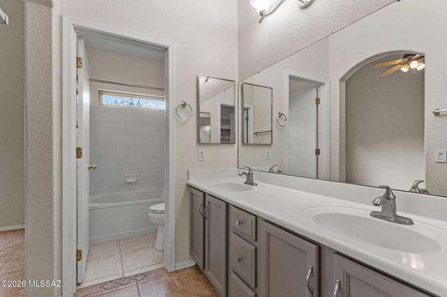 9533 N Englewood Drive, Tucson, AZ 85743