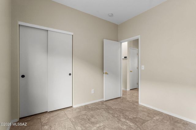 9533 N Englewood Drive, Tucson, AZ 85743