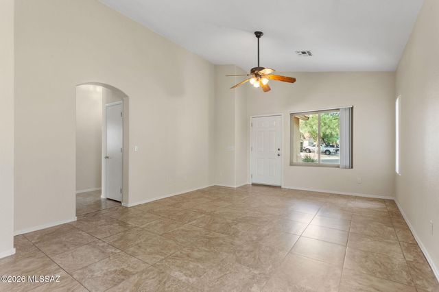 9533 N Englewood Drive, Tucson, AZ 85743