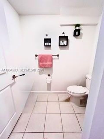 15927 SW 2nd Pl, Pembroke Pines, FL 33027