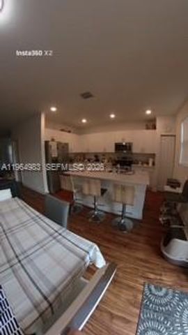 15927 SW 2nd Pl, Pembroke Pines, FL 33027