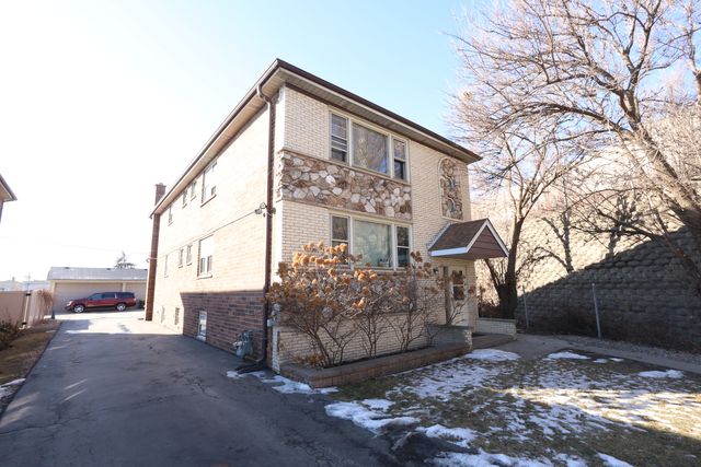 9823 Linn Avenue 3, Schiller Park, IL 60176