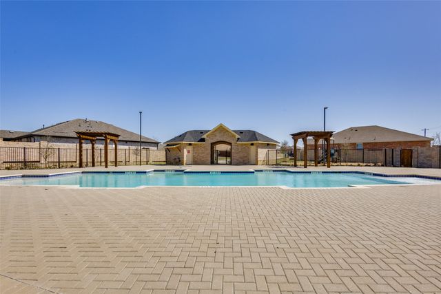 3916 Limestone Bluff Drive, Celina, TX 75009