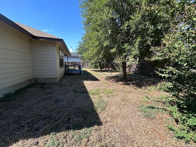 15612 ECHO LN, Selma, TX 78154