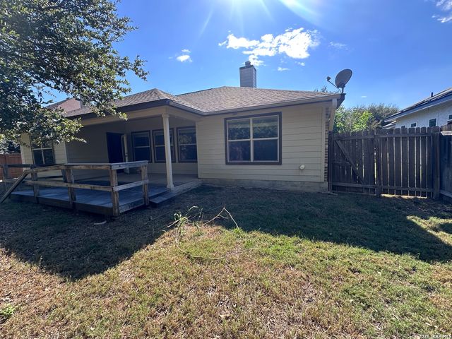 15612 ECHO LN, Selma, TX 78154