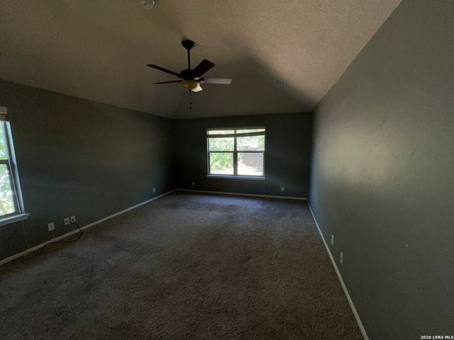 15612 ECHO LN, Selma, TX 78154