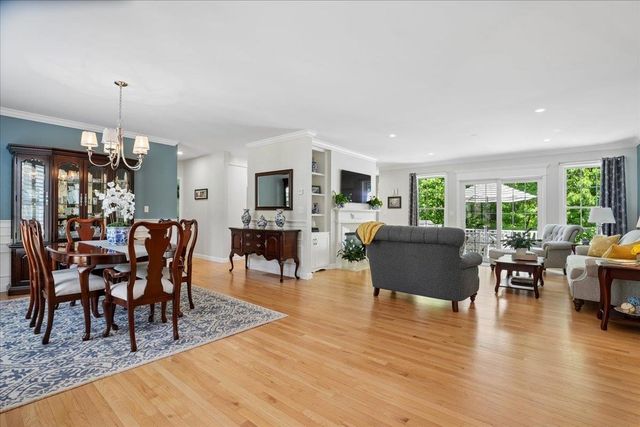 315 Sylvan Lane, Manchester, NH 03102