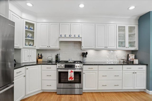 315 Sylvan Lane, Manchester, NH 03102
