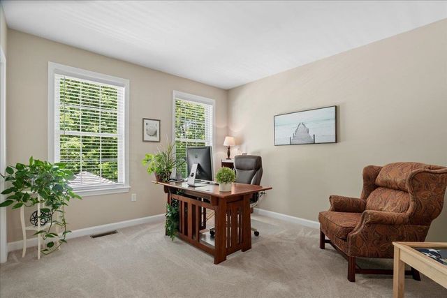 315 Sylvan Lane, Manchester, NH 03102