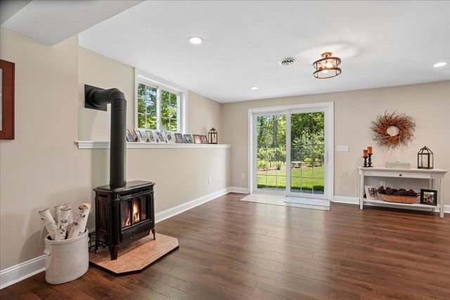 315 Sylvan Lane, Manchester, NH 03102