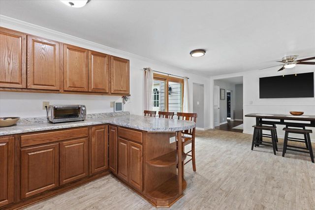 W244N4501 Swan ROAD, Pewaukee, WI 53072
