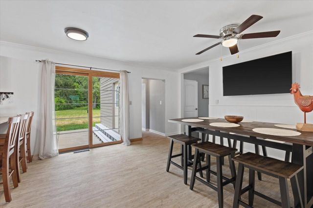 W244N4501 Swan ROAD, Pewaukee, WI 53072
