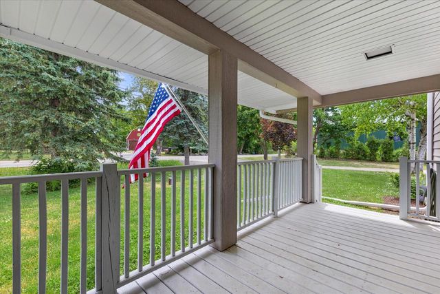 W244N4501 Swan ROAD, Pewaukee, WI 53072