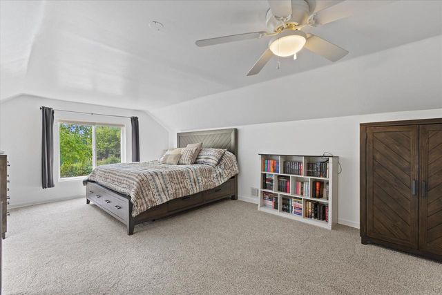 W244N4501 Swan ROAD, Pewaukee, WI 53072