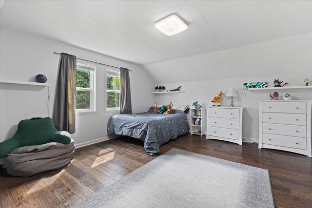 W244N4501 Swan ROAD, Pewaukee, WI 53072