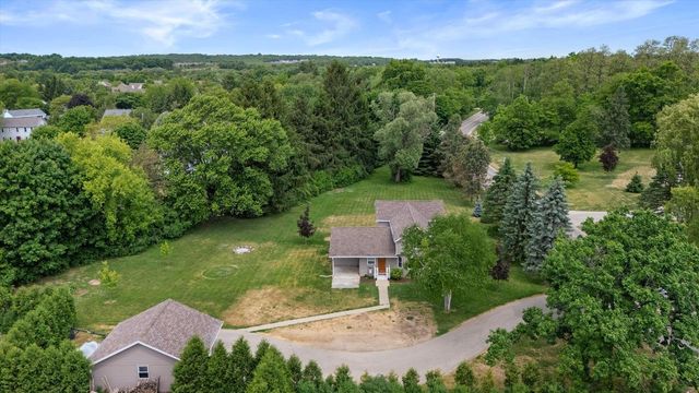 W244N4501 Swan ROAD, Pewaukee, WI 53072