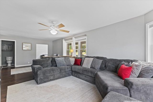 W244N4501 Swan ROAD, Pewaukee, WI 53072