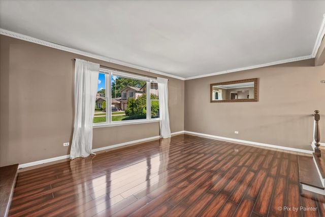 613 Glenn Court, Schaumburg, IL 60193