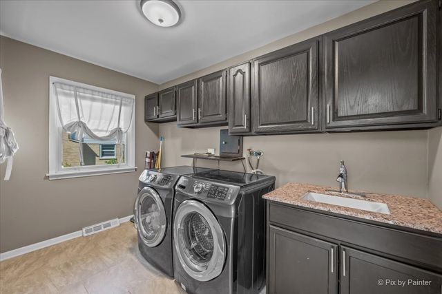 613 Glenn Court, Schaumburg, IL 60193