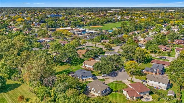 613 Glenn Court, Schaumburg, IL 60193