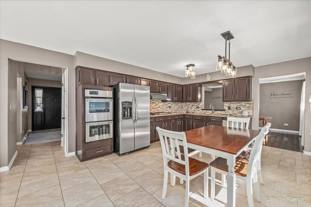 613 Glenn Court, Schaumburg, IL 60193