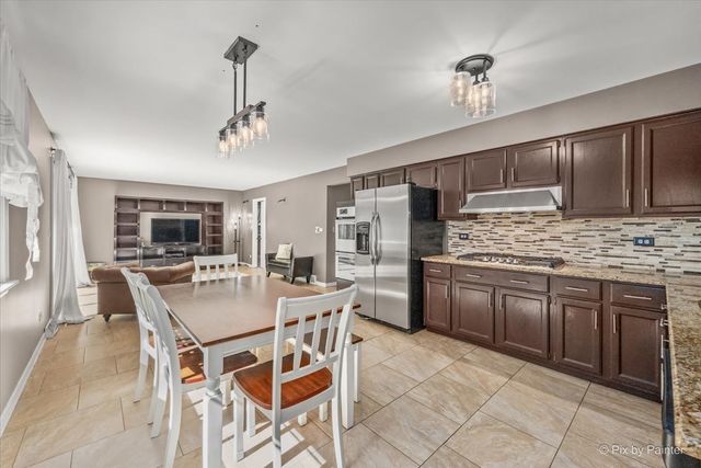 613 Glenn Court, Schaumburg, IL 60193