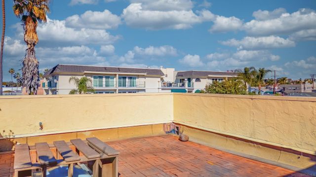 1027 Essex St B, San Diego, CA 92103