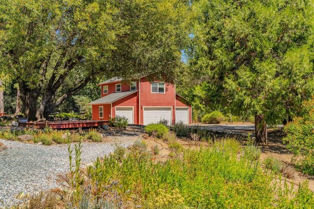 17050 Rams Horn Grade, Volcano, CA 95689