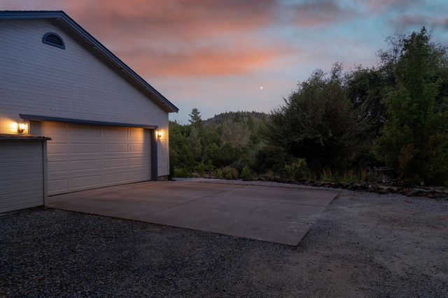 17050 Rams Horn Grade, Volcano, CA 95689