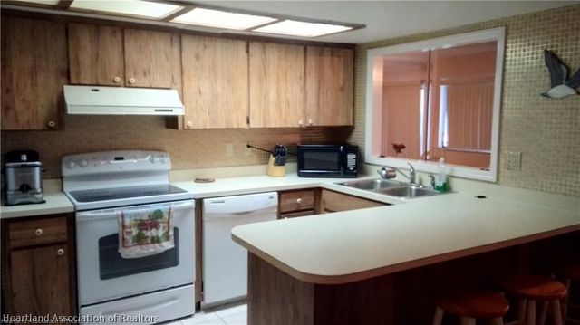 1561 Lakeview Drive 985, Sebring, FL 33870