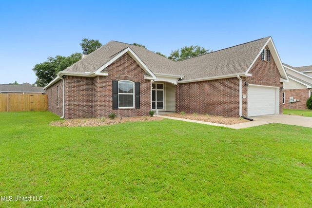 2808 Rue Beaux Chenes, Ocean Springs, MS 39564