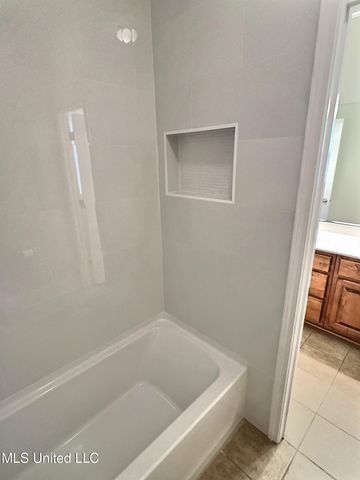 2808 Rue Beaux Chenes, Ocean Springs, MS 39564