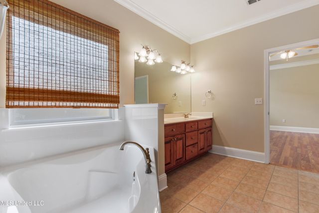 2808 Rue Beaux Chenes, Ocean Springs, MS 39564
