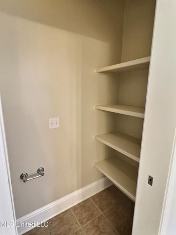 2808 Rue Beaux Chenes, Ocean Springs, MS 39564