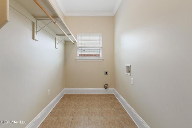 2808 Rue Beaux Chenes, Ocean Springs, MS 39564