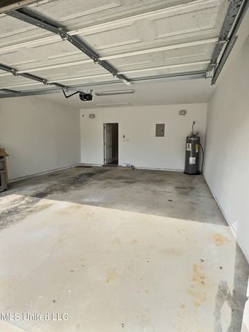 2808 Rue Beaux Chenes, Ocean Springs, MS 39564