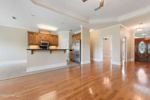2808 Rue Beaux Chenes, Ocean Springs, MS 39564