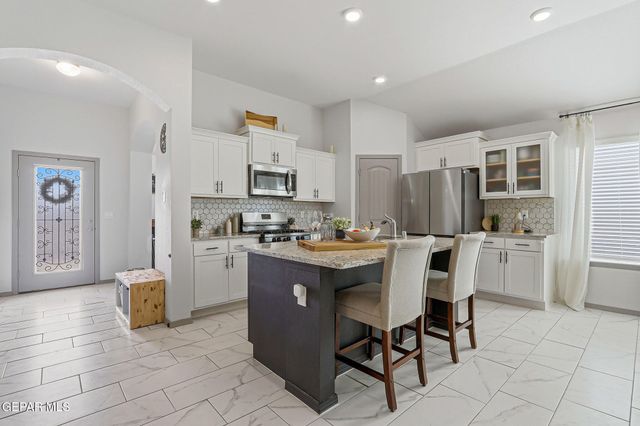 329 SAMUEL VISTA Street, Horizon City, TX 79928