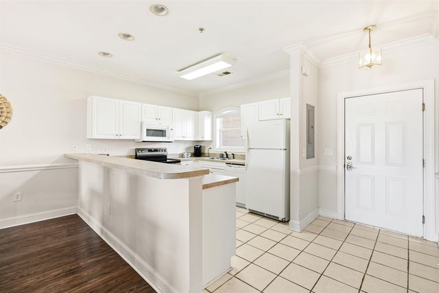 4878 Dahlia Ct Apt 204, Myrtle Beach, SC 29577