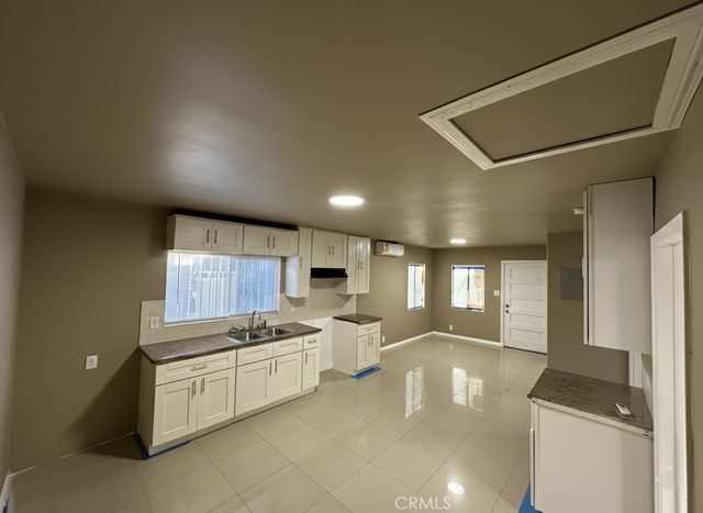 802 E 111th, Los Angeles, CA 90059