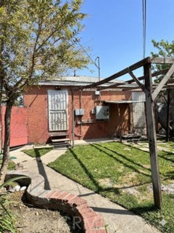 802 E 111th, Los Angeles, CA 90059