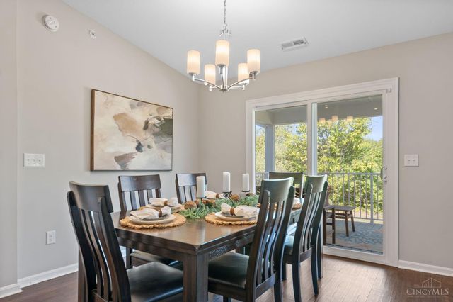 108 Old Pond Road, Springboro, OH 45066