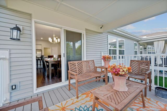 108 Old Pond Road, Springboro, OH 45066