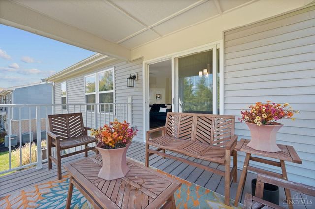 108 Old Pond Road, Springboro, OH 45066