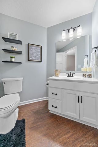 108 Old Pond Road, Springboro, OH 45066