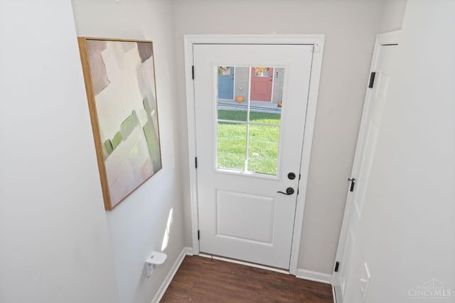 108 Old Pond Road, Springboro, OH 45066