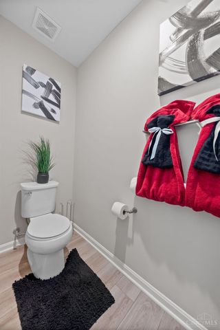 108 Old Pond Road, Springboro, OH 45066