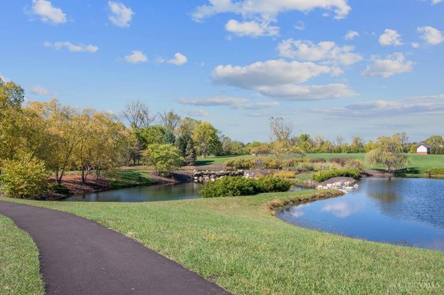 108 Old Pond Road, Springboro, OH 45066