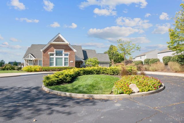 108 Old Pond Road, Springboro, OH 45066